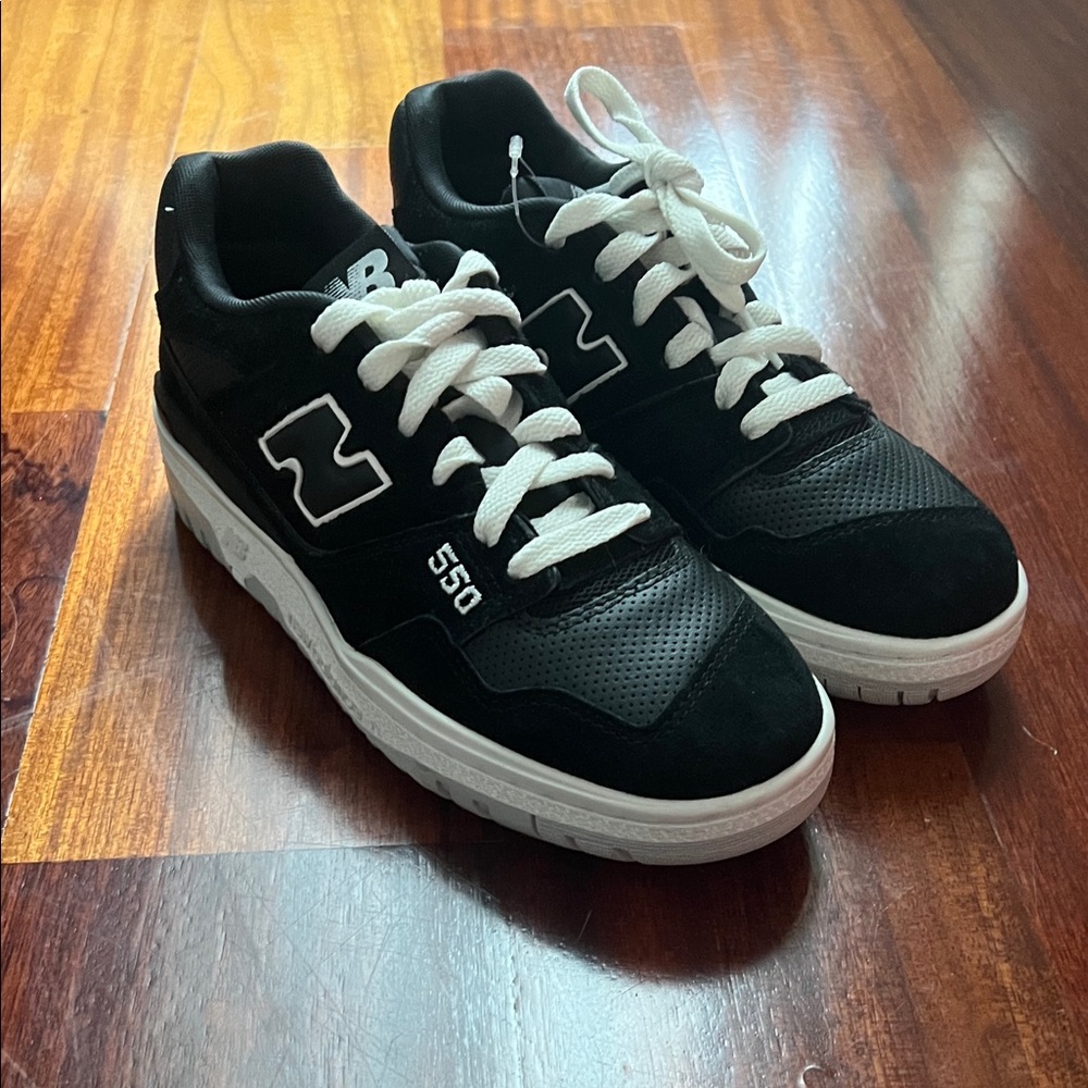 New Balance Black and White 550 Sneakers
